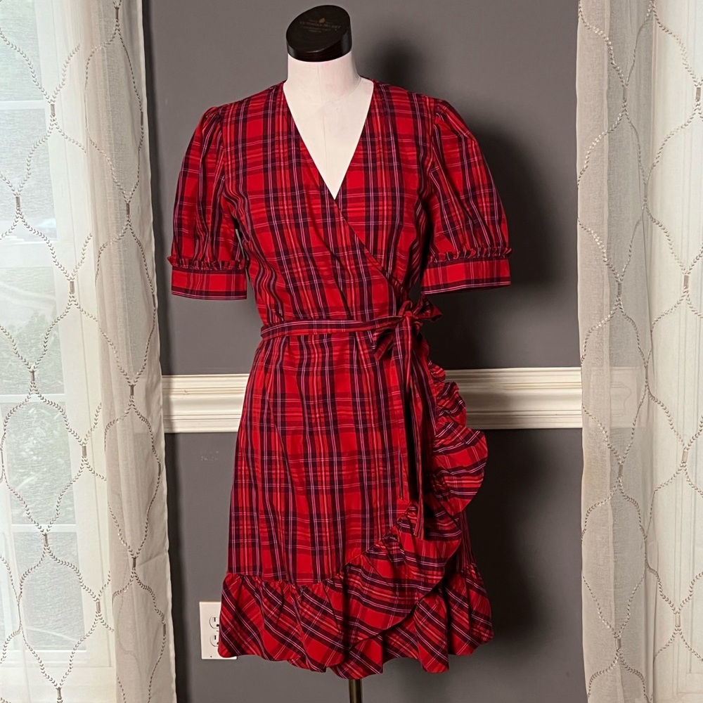 Draper James 100% cotton true wrap dress size 6